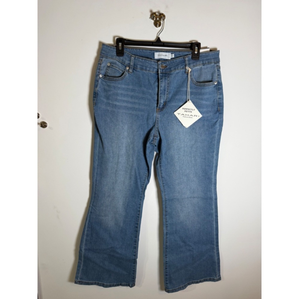 NWT Tahari Premium Denim Petiteā Bootcut Jeans Medium Wash Blue 12P NEW